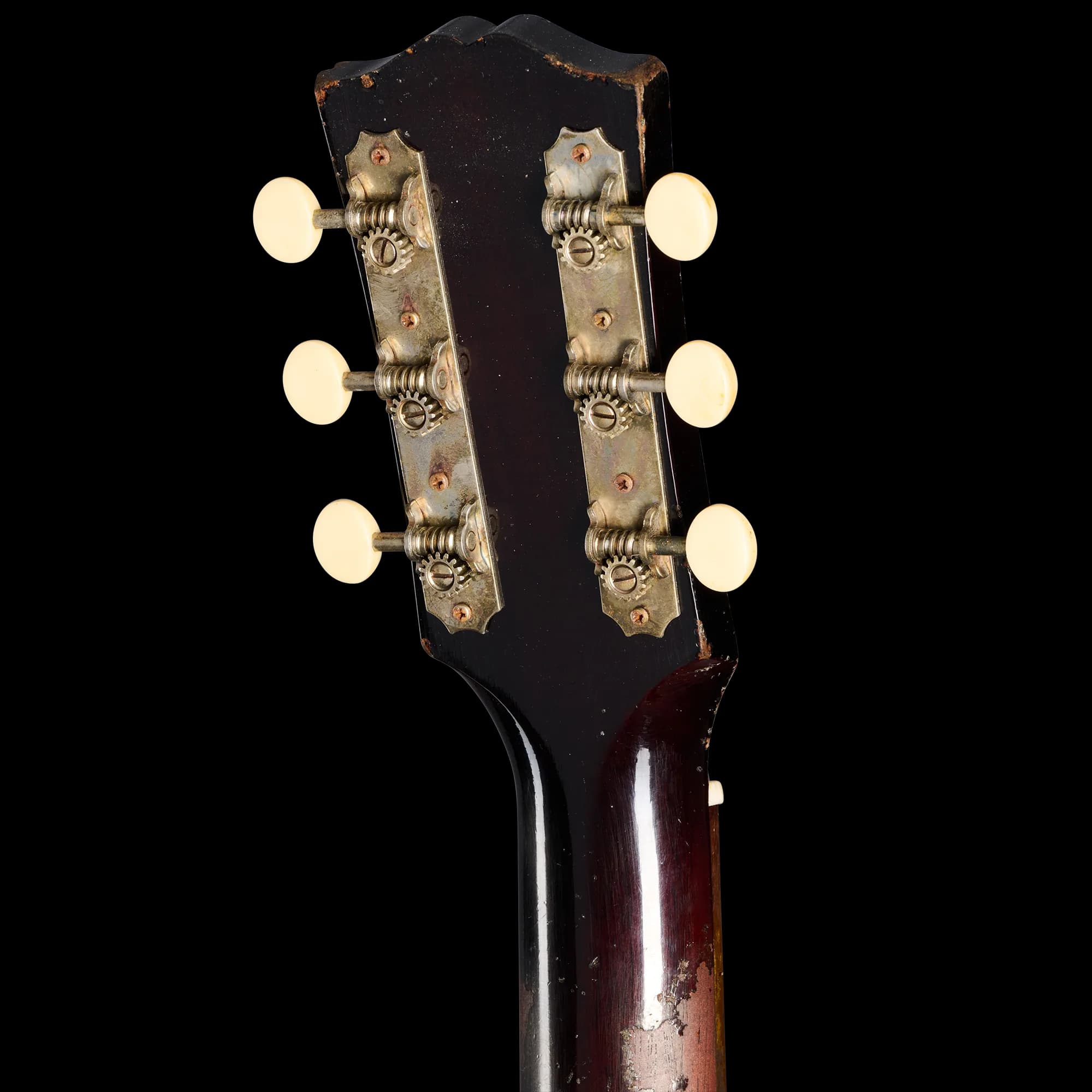 Gibson 1942 Banner J-45 Reissue, Heavy Aged, Vintage Sunburst — photo 6