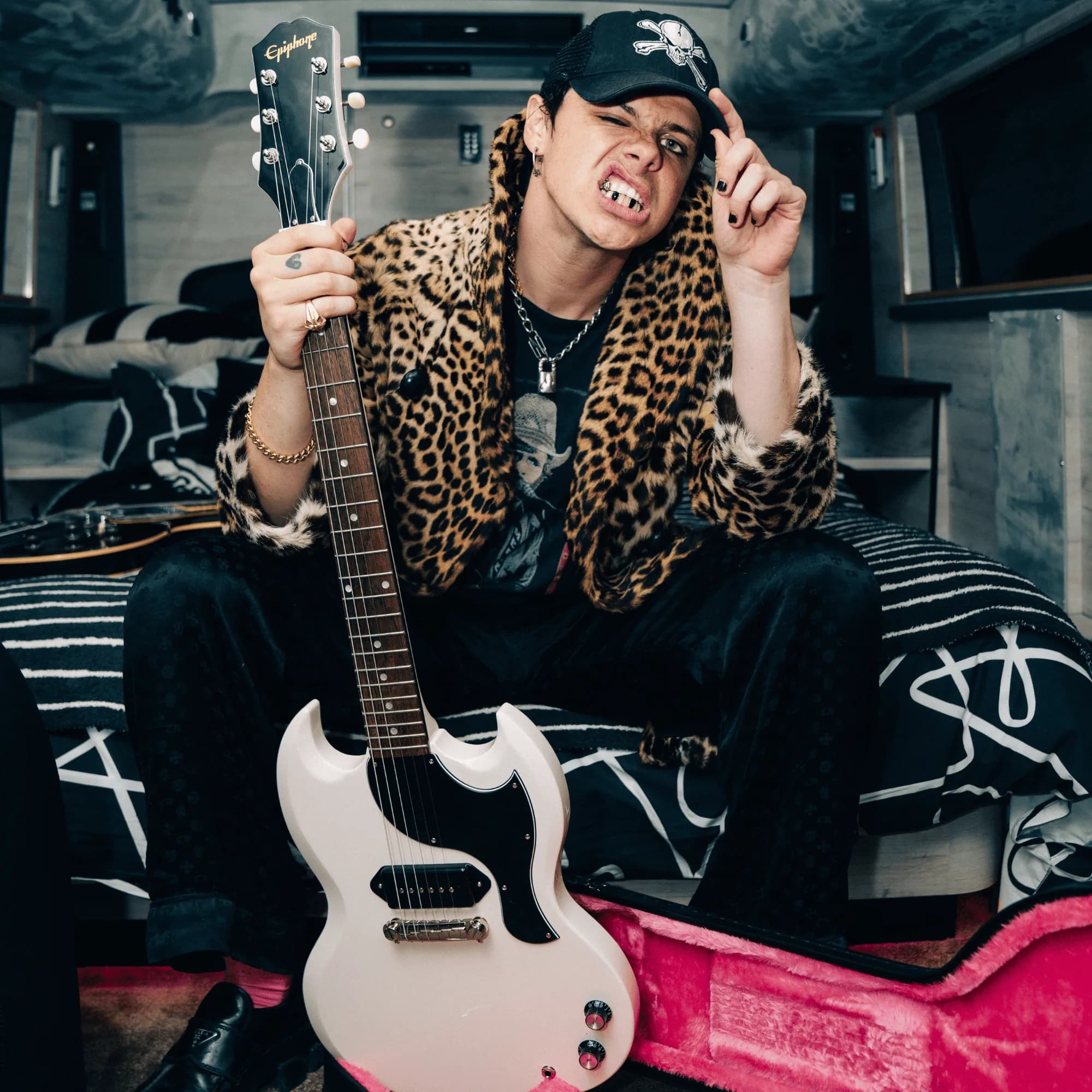 Epiphone YUNGBLUD SG Junior, Classic White — photo 2