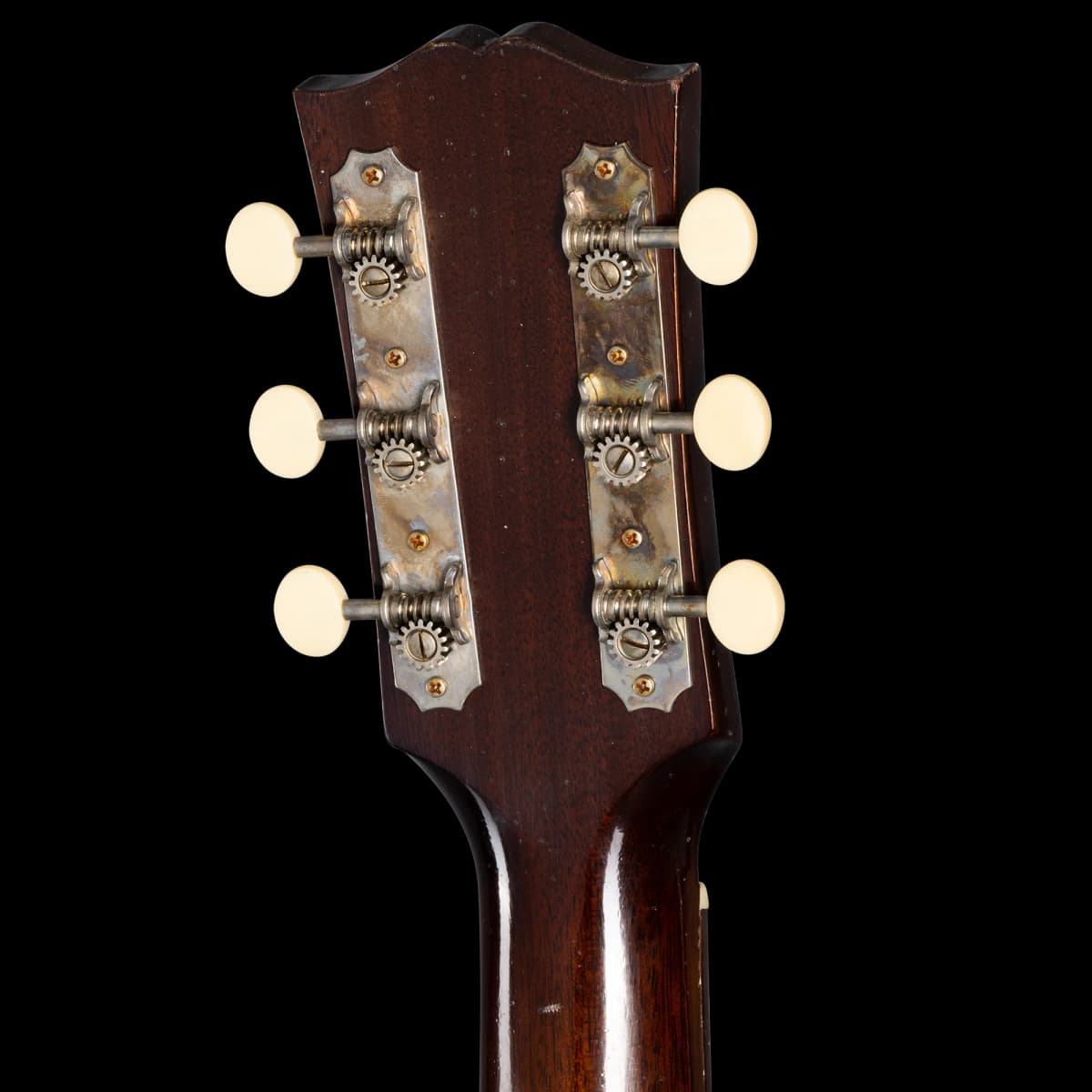 Gibson 1942 Banner J-45 Reissue, Light Aged, Vintage Sunburst — photo 6
