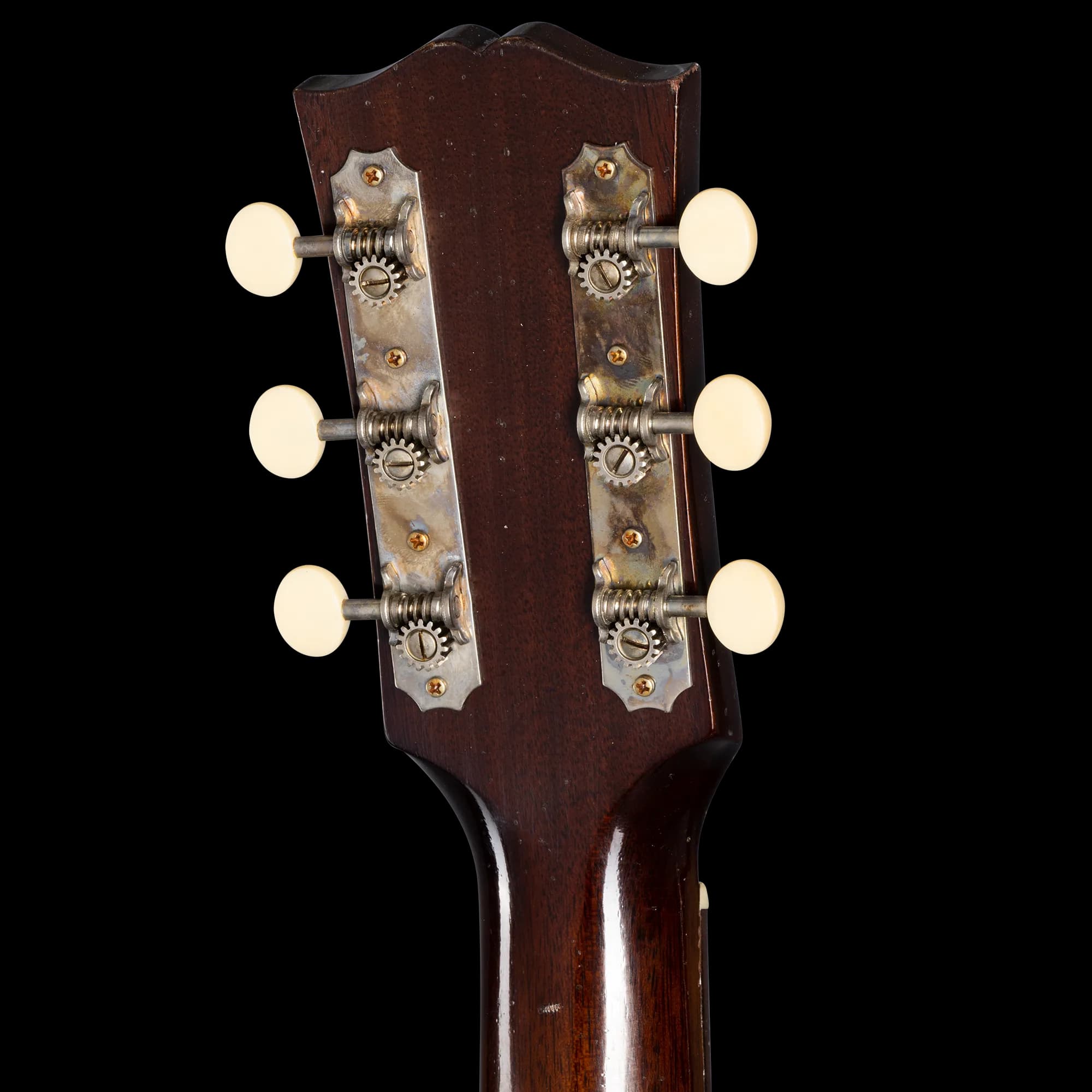 Gibson 1942 Banner J-45 Reissue, Light Aged, Vintage Sunburst — photo 6