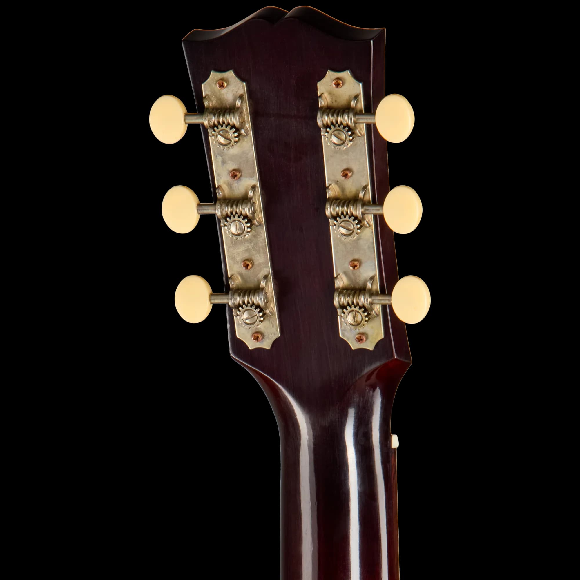 Gibson 1942 Banner J-45 Reissue, Ultra Light Aged, Vintage Sunburst — photo 6
